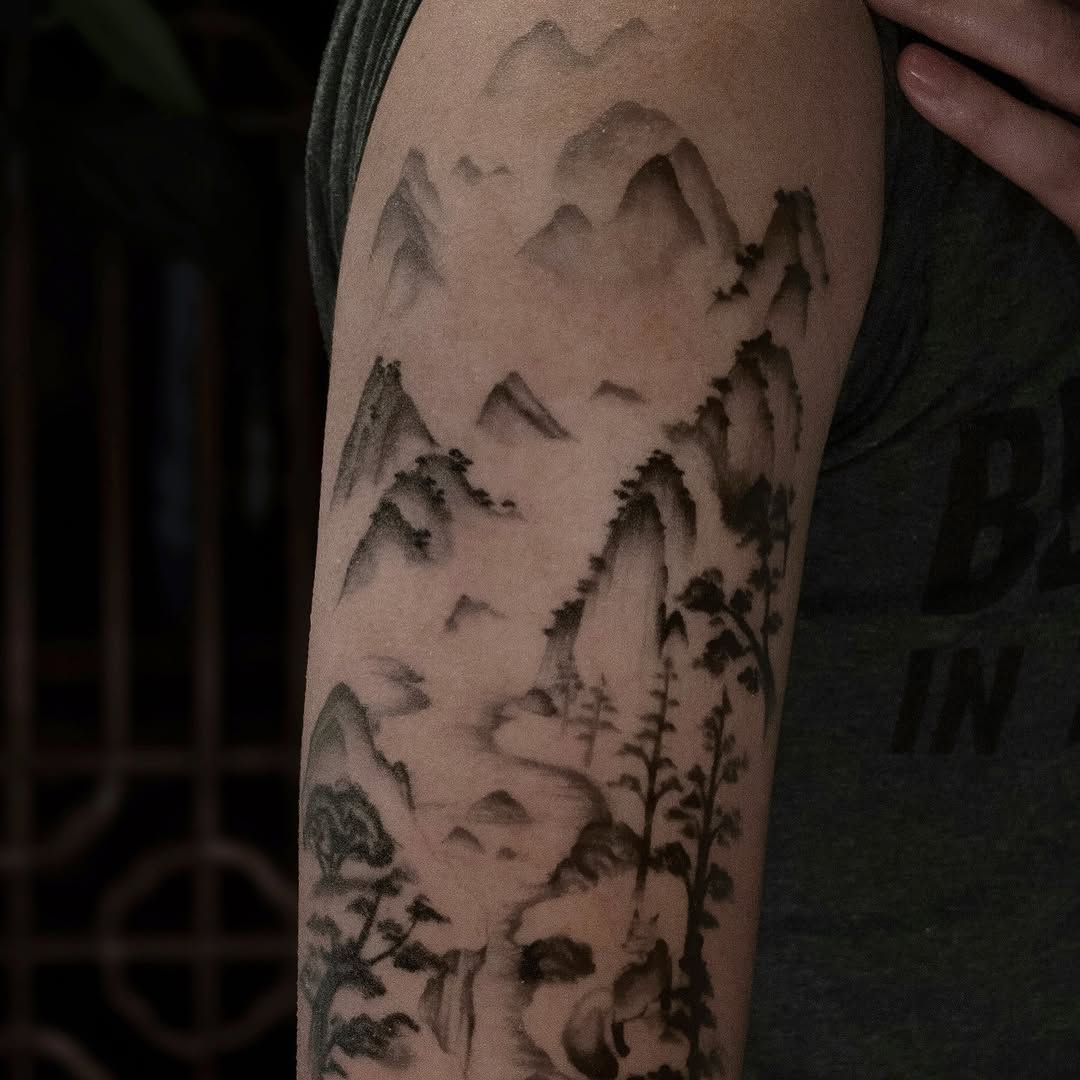Tattoo by @oolong.ink — black_and_grey, illustrative