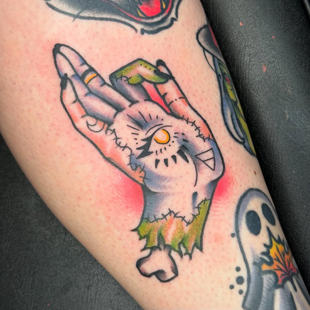 Tattoo by @renedoestattoos — american_traditional, illustrative