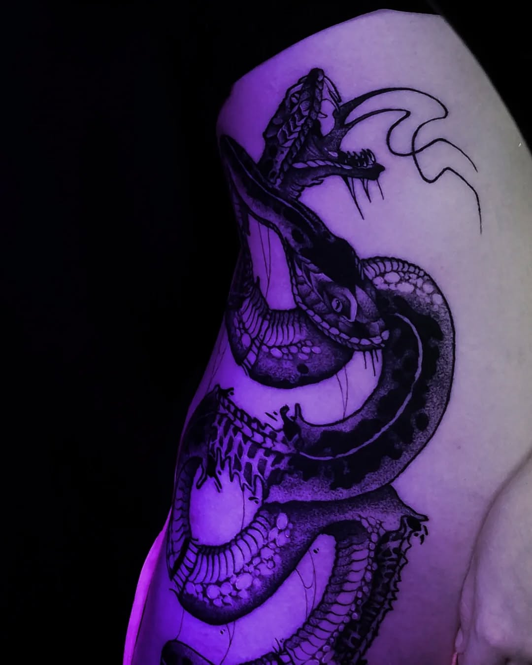 Tattoo by @anaink.ttt β black_and_grey, realism