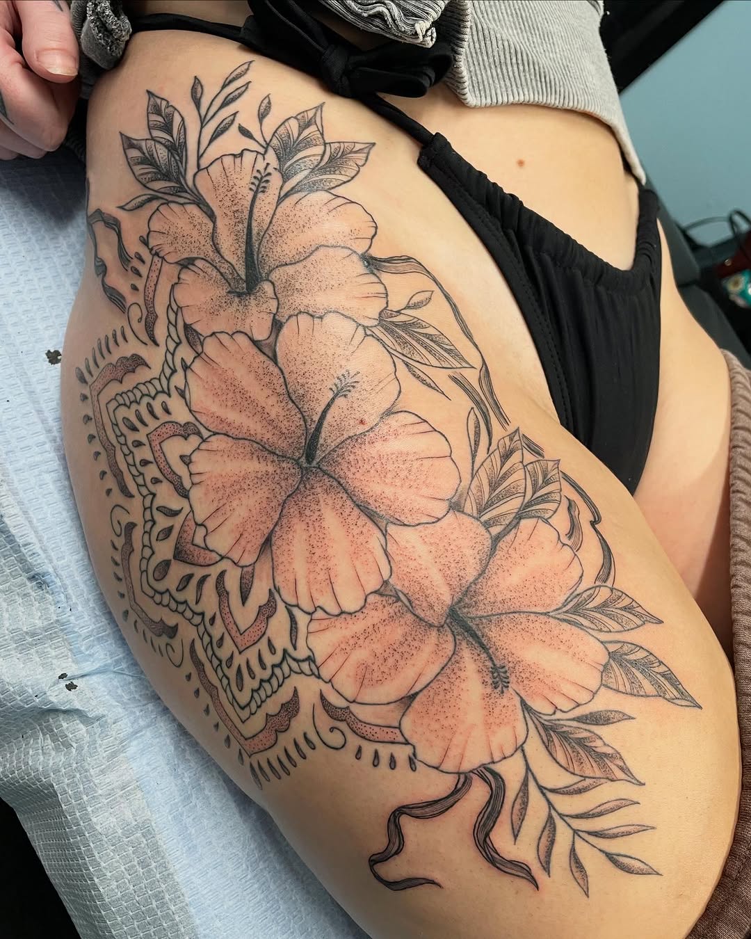 Tattoo by @andreyu187 — illustrative, dotwork