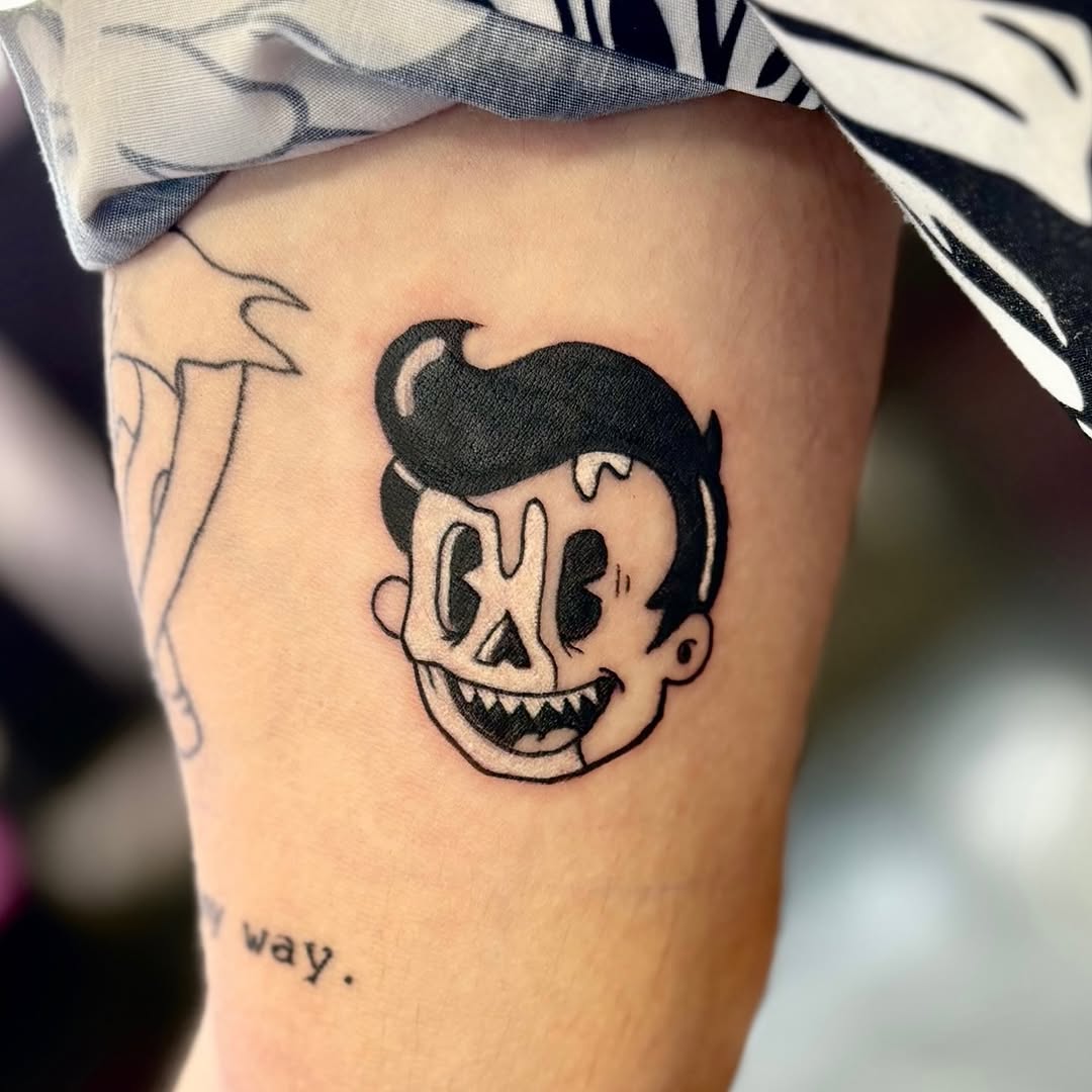 Tattoo by @sallydarlingtattoo — new_school