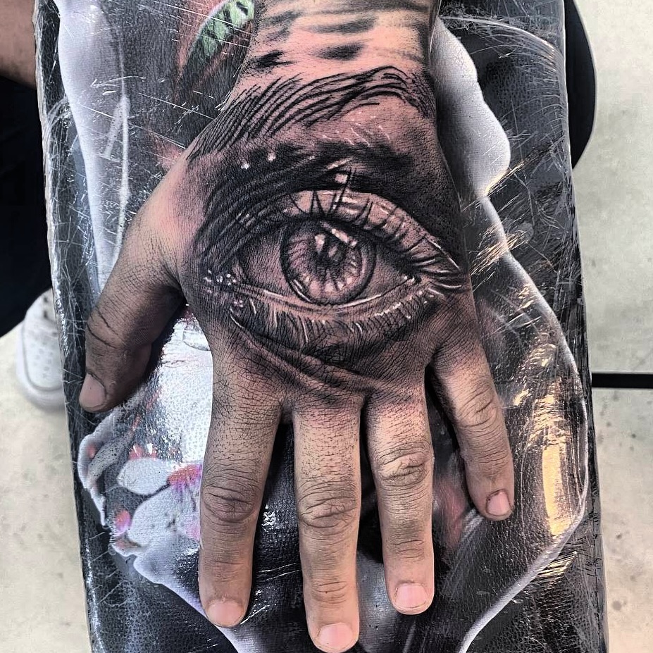 Tattoo by @puratintamiami β realism, black_and_grey