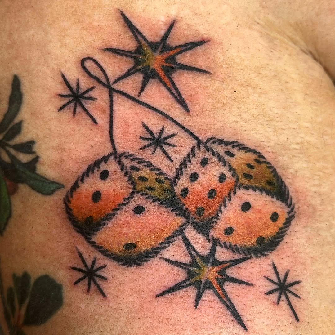 Tattoo by @lindseebeetattoo โ american_traditional