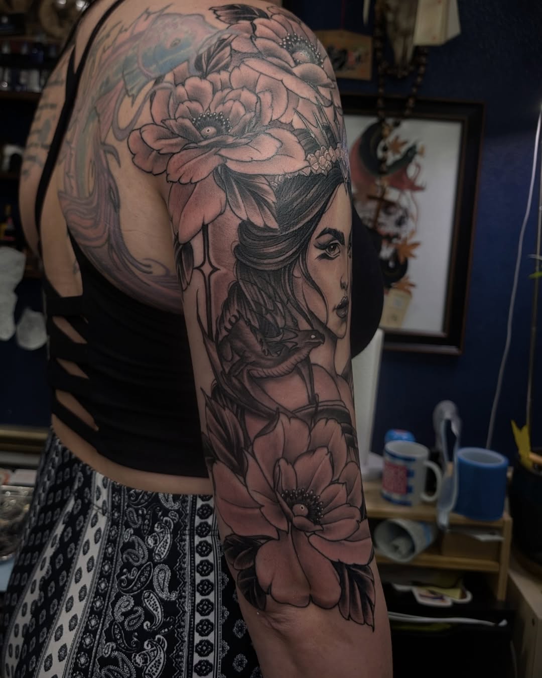 Tattoo by @reymarcable β black_and_grey, illustrative