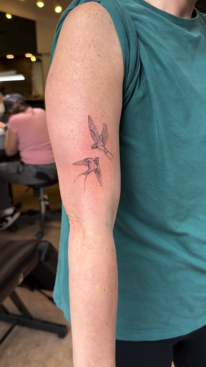 Tattoo by @nashvillefinelinetattoos — fine_line, illustrative