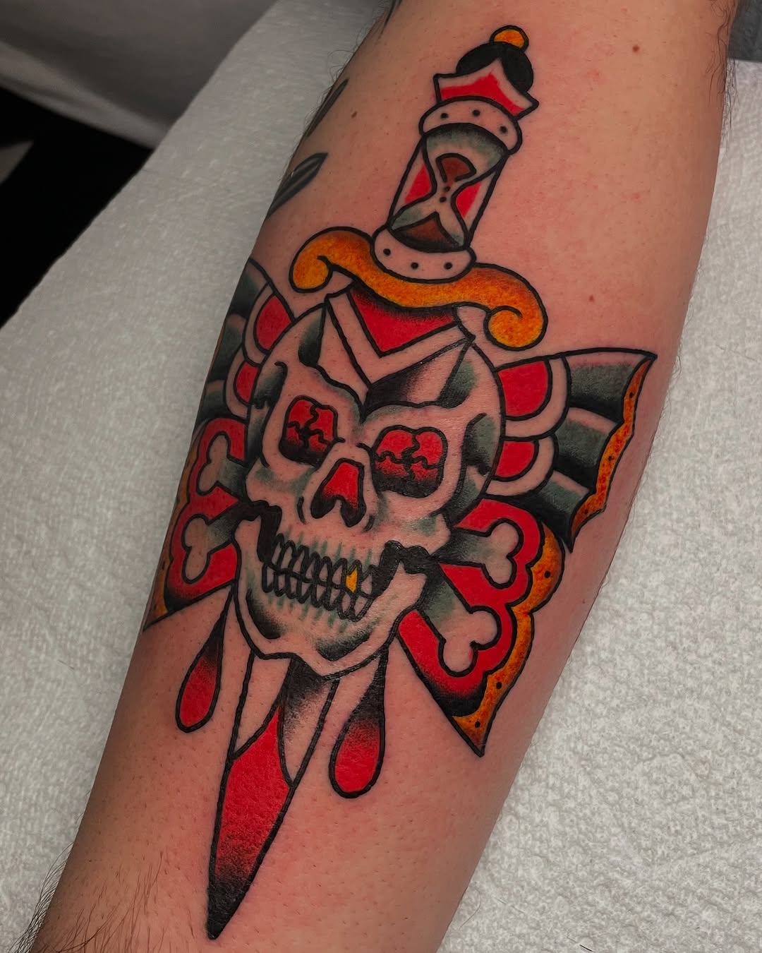 Tattoo by @daveconleytattoo โ american_traditional