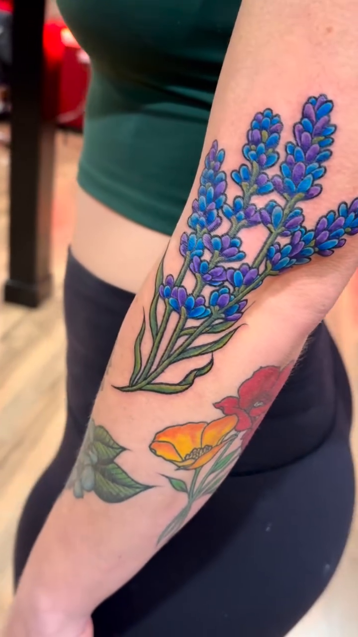 Tattoo by @queenieink โ neo_traditional