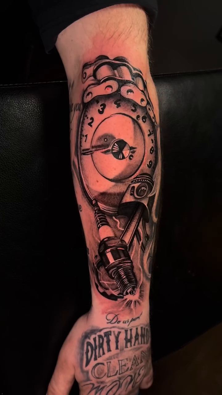 Tattoo by @zeaatattoos — black_and_grey, realism