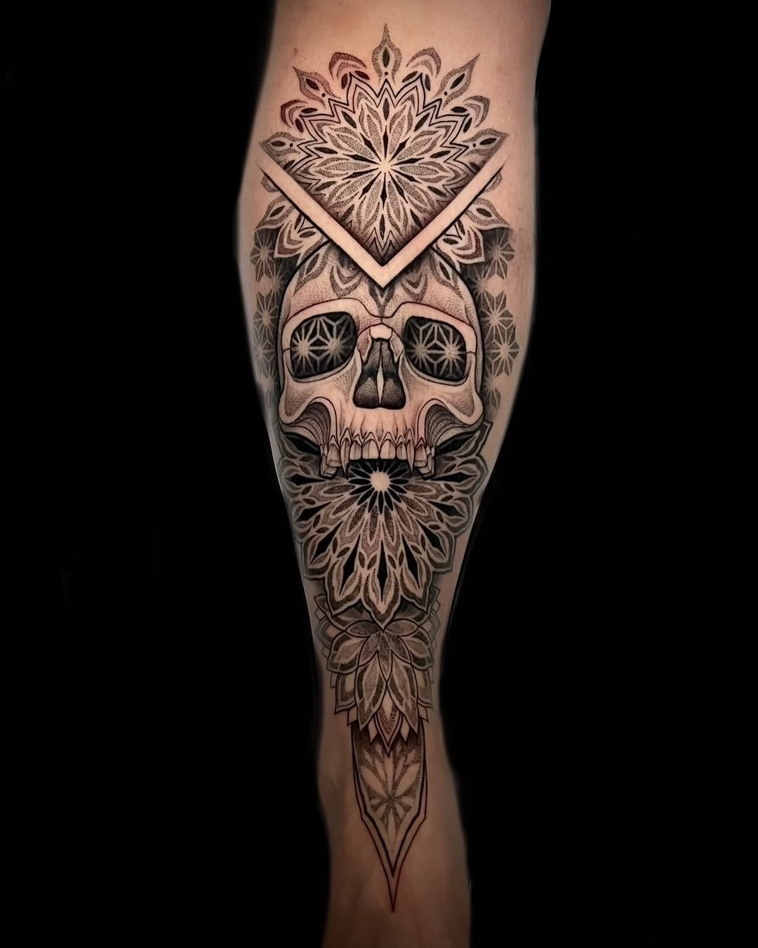 Tattoo by @madio_ink โ blackwork, geometric
