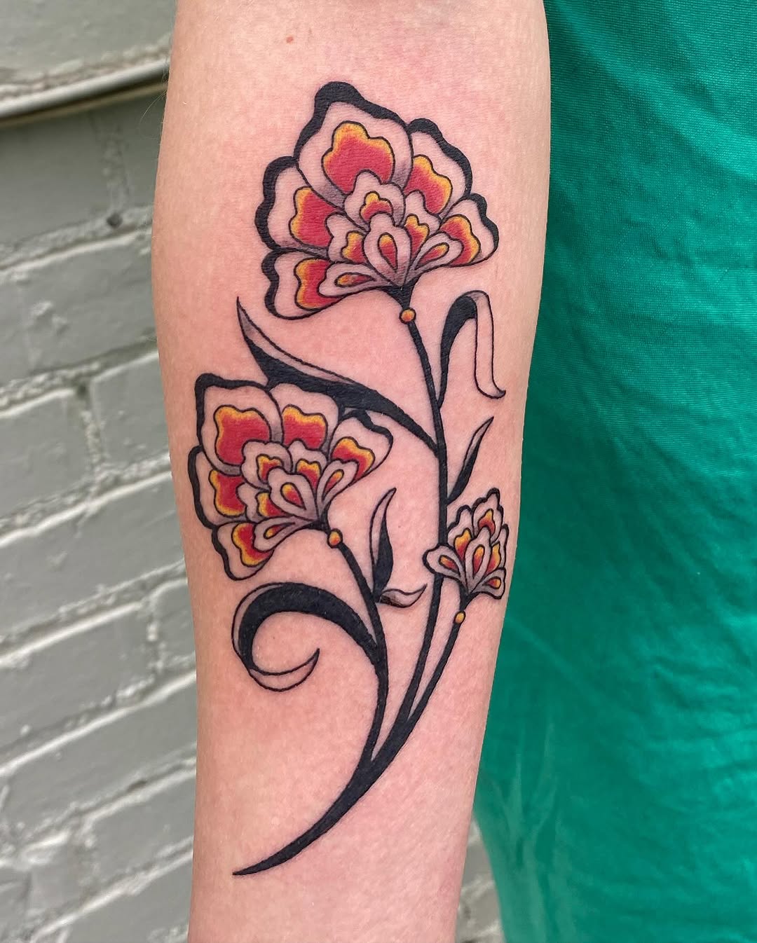Tattoo by @oliviatawzertattoo โ neo_traditional