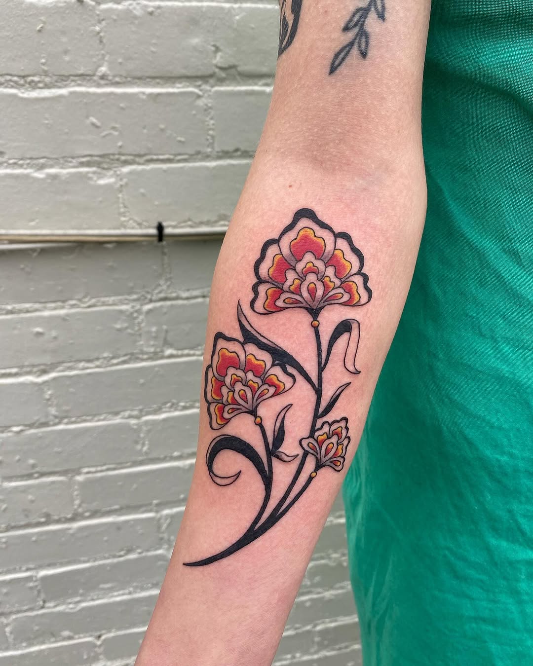 Tattoo by @oliviatawzertattoo โ neo_traditional