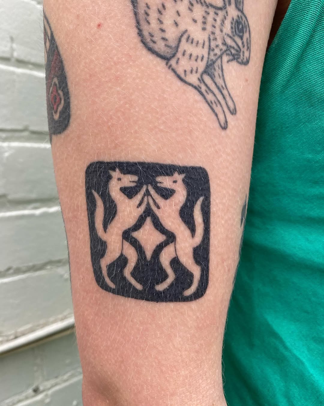 Tattoo by @oliviatawzertattoo โ blackwork