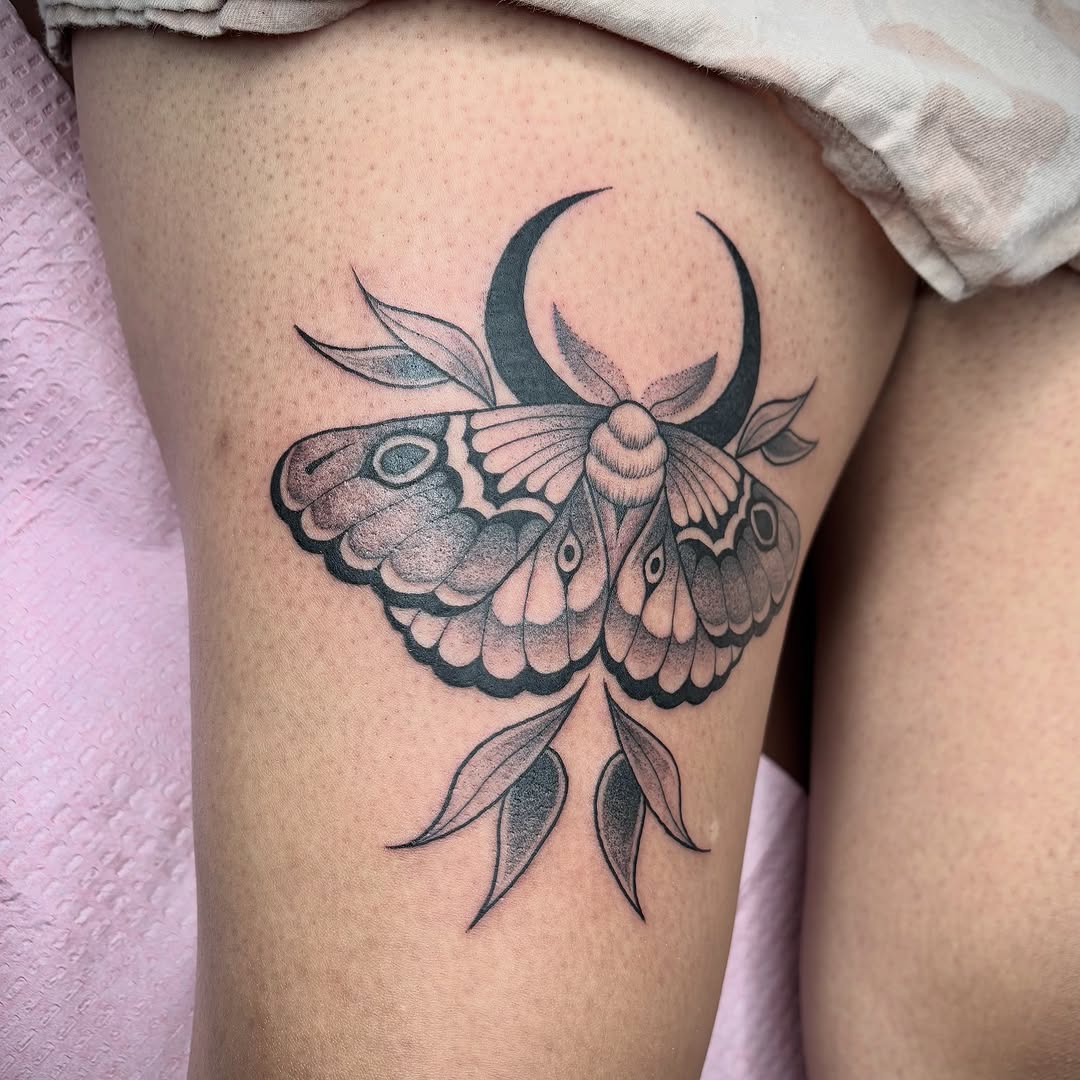 Tattoo by @amberntattoos — black_and_grey, ornamental