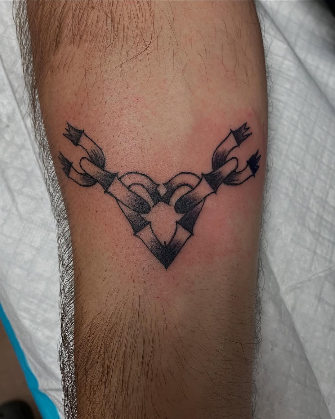 Tattoo by @rae__bies — black_and_grey, geometric