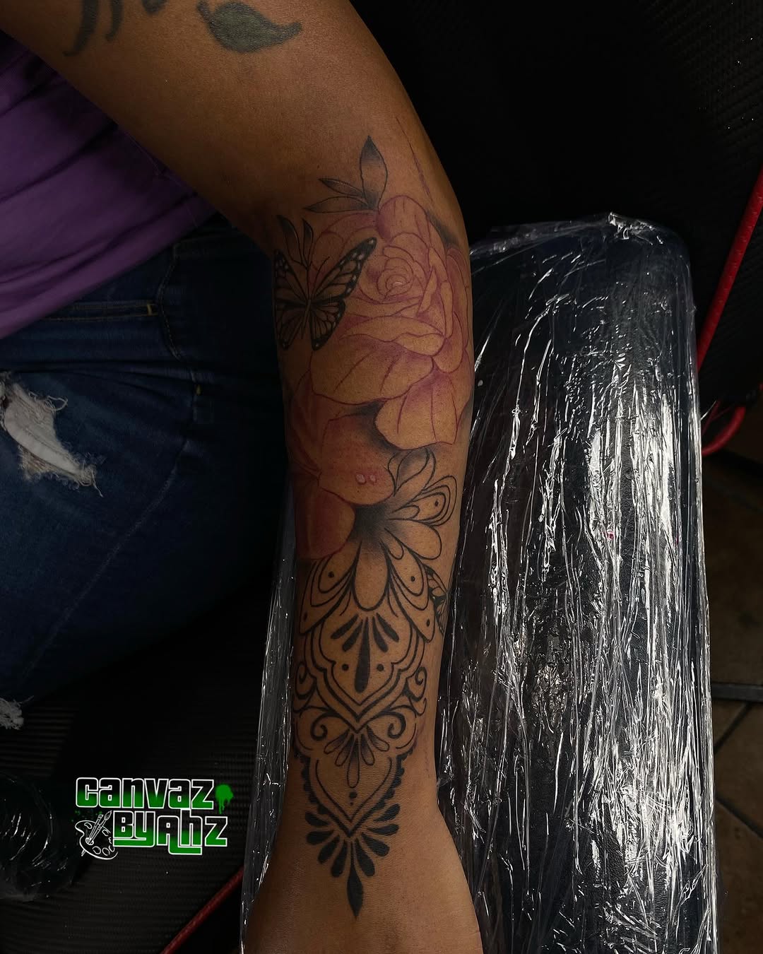 Tattoo by @ahztatz — fine_line, ornamental
