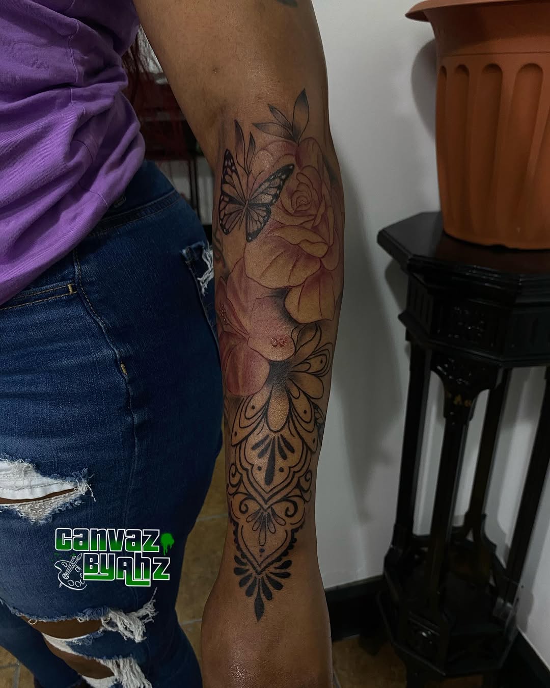 Tattoo by @ahztatz — fine_line, ornamental