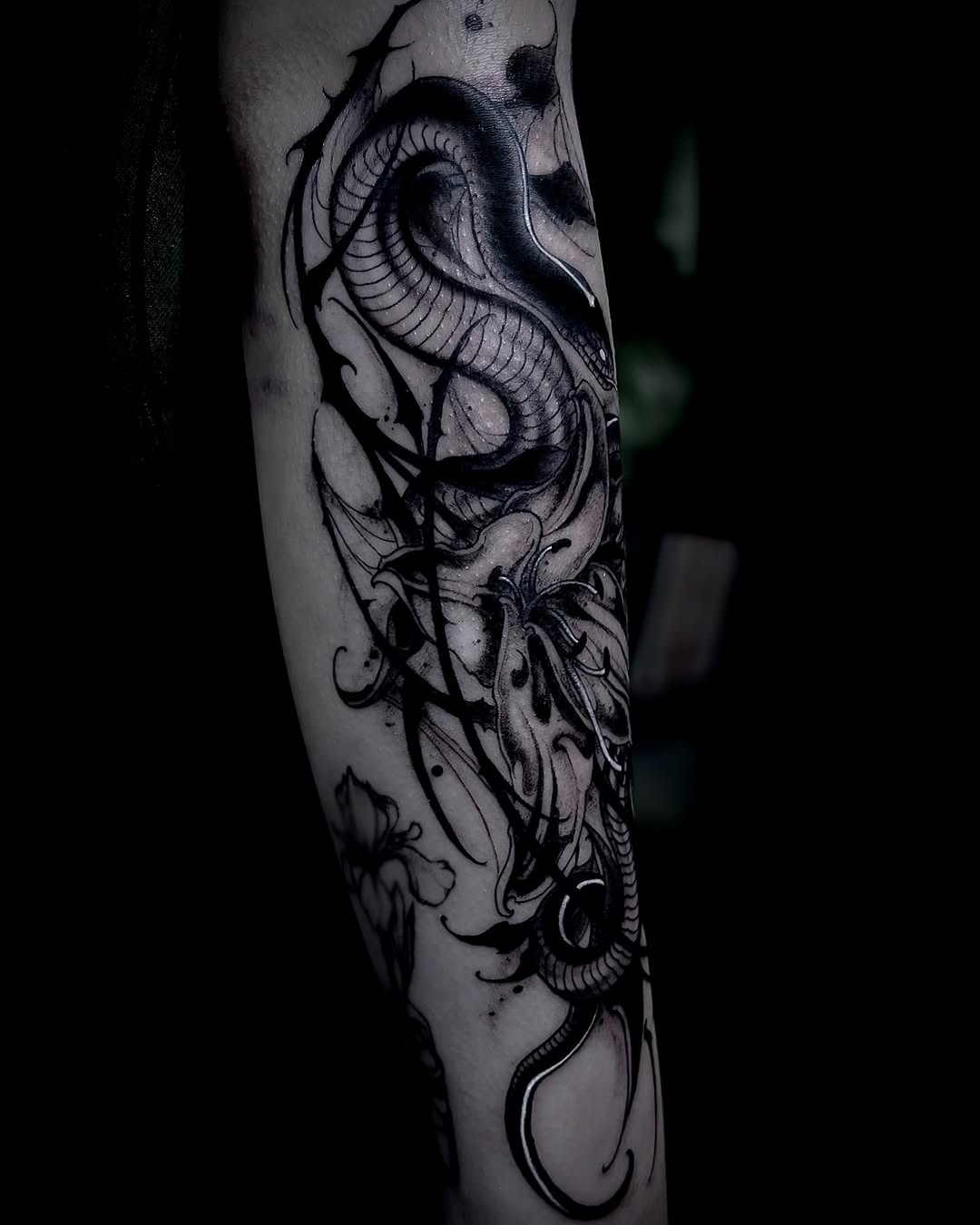 Tattoo by @lorenzotattoos — blackwork, trash_polka