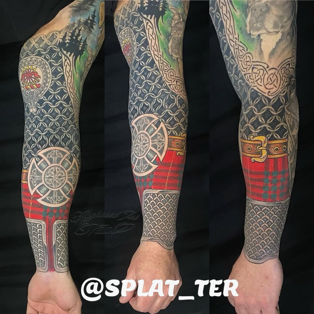 Tattoo by @splat_ter — blackwork, geometric