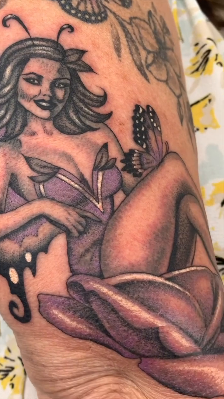Tattoo by @lisa.hubbard.tattoo — black_and_grey, realism