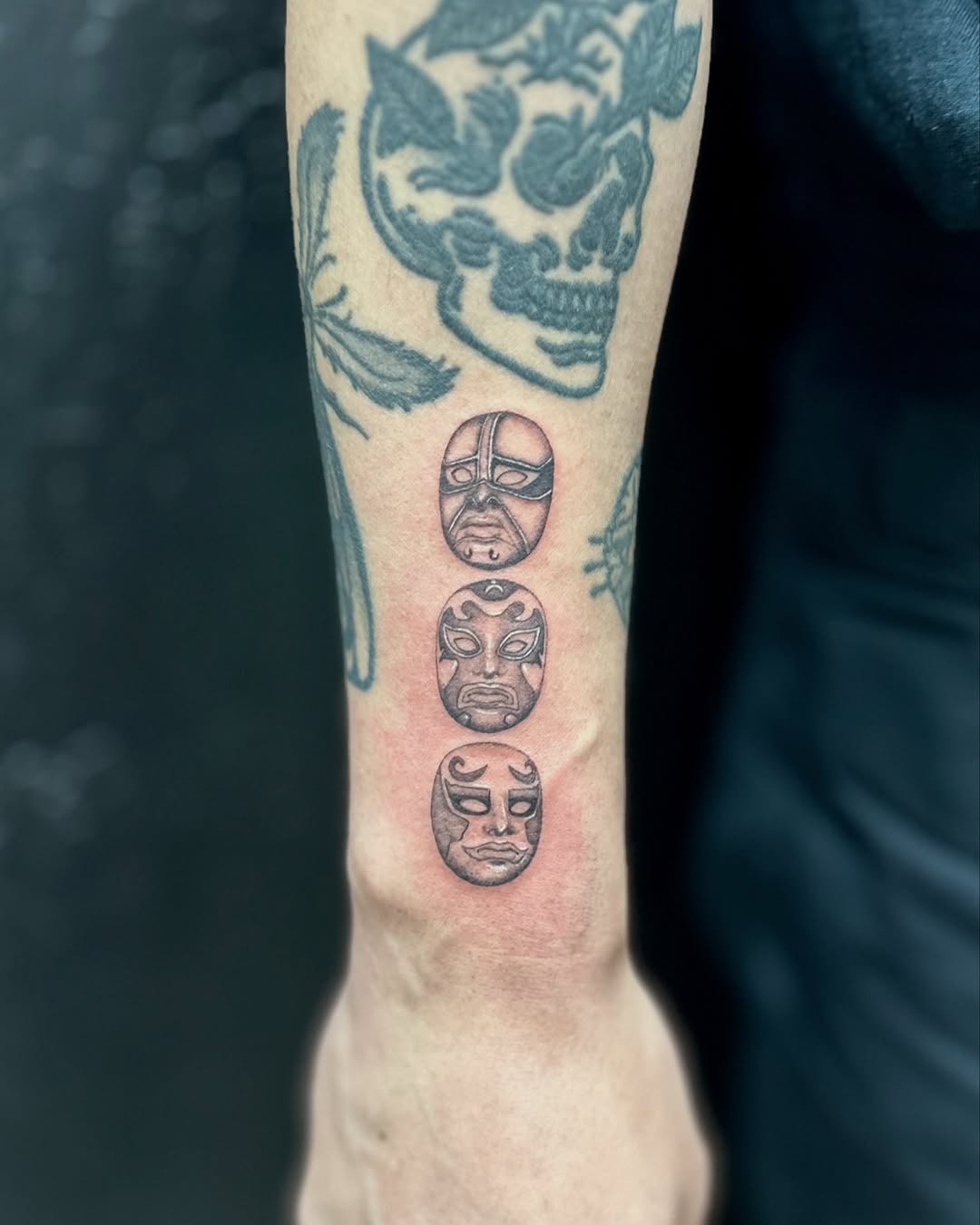 Tattoo by @roxotattoos — black_and_grey, realism