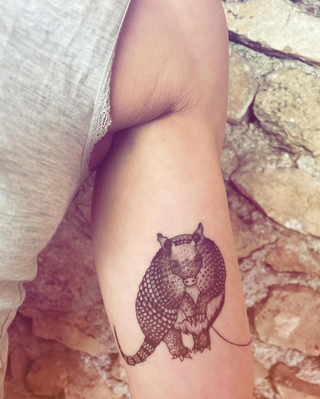 Tattoo by @lamainbleue_tattoo — dotwork