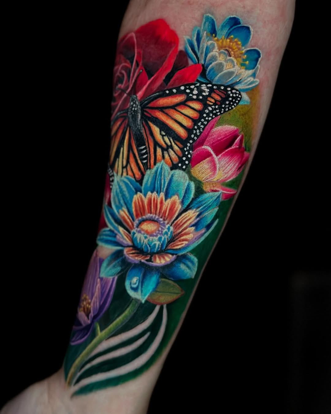 Tattoo by @vendoink — realism, fine_line
