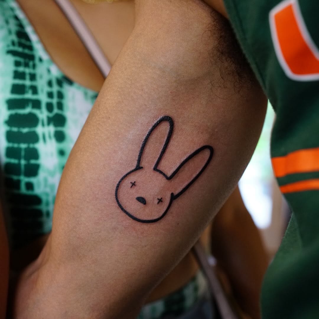 Tattoo by @chloe.mari_ink — minimalist