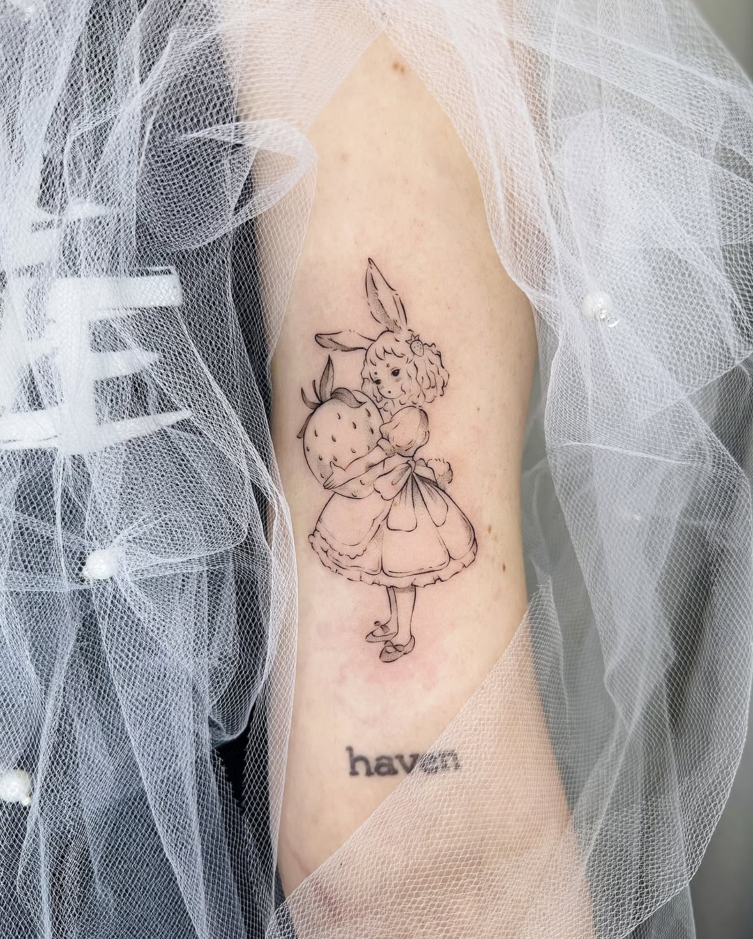 Tattoo by @yumee.ink — fine_line, illustrative