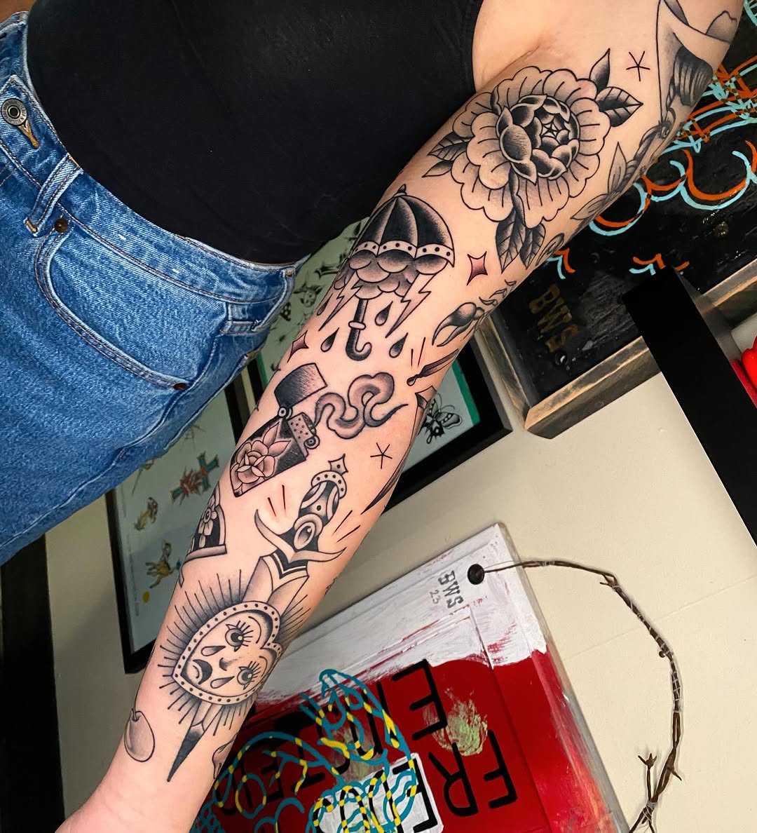 Tattoo by @threeseastattoo โ american_traditional