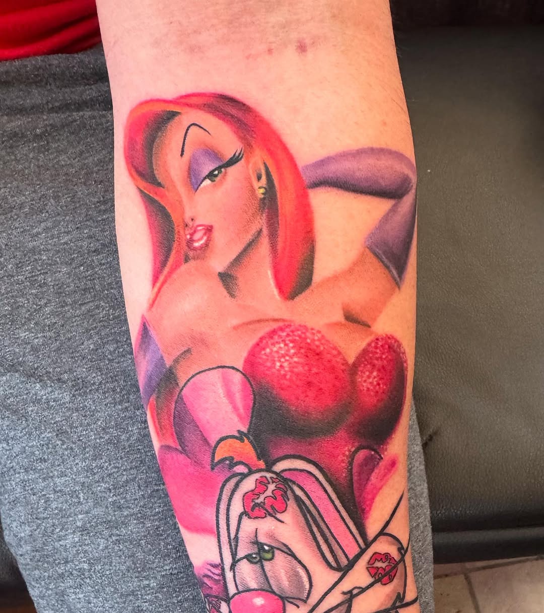 Tattoo by @chynastonecold — realism