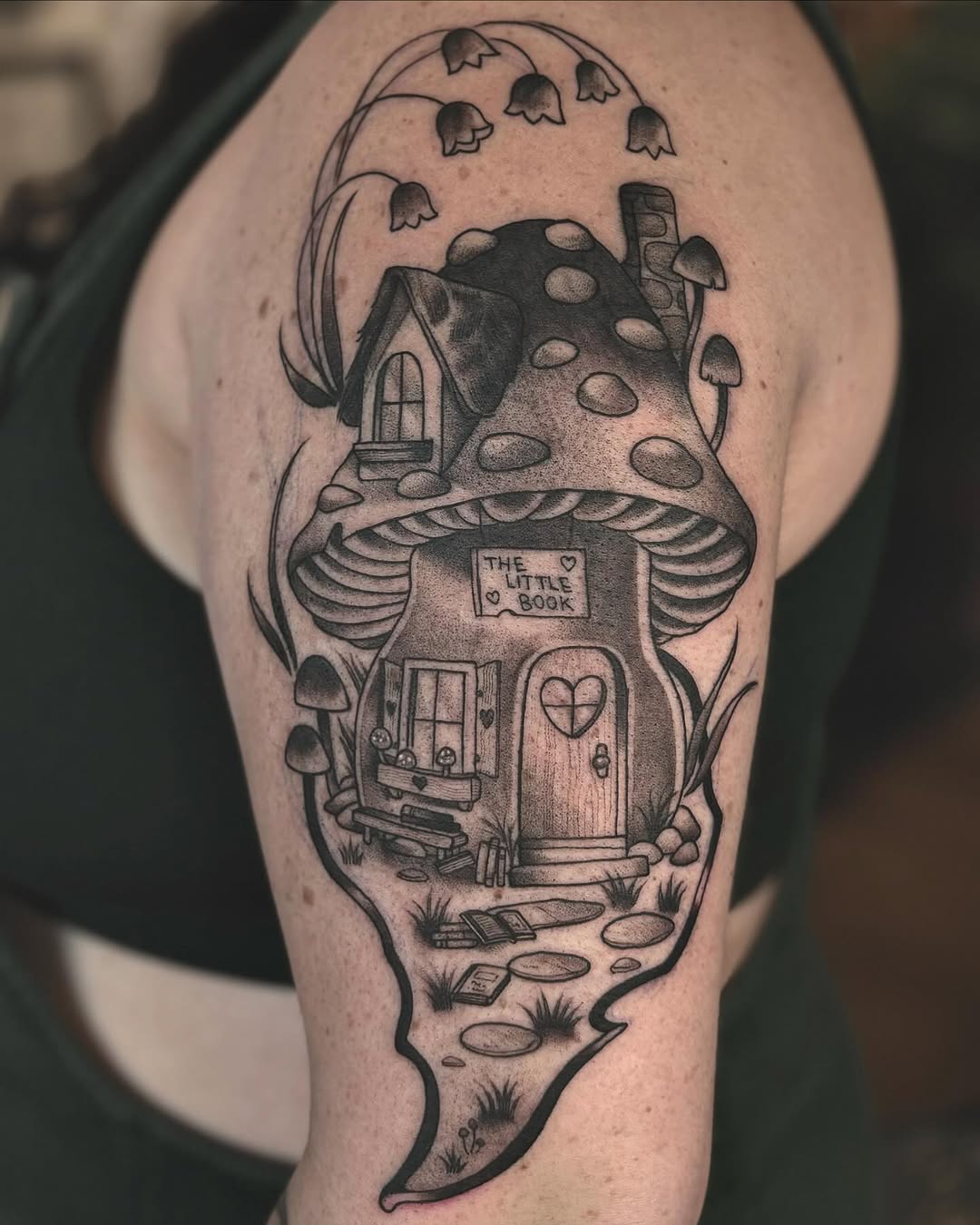 Tattoo by @luna_blue_tattoo — illustrative, black_and_grey