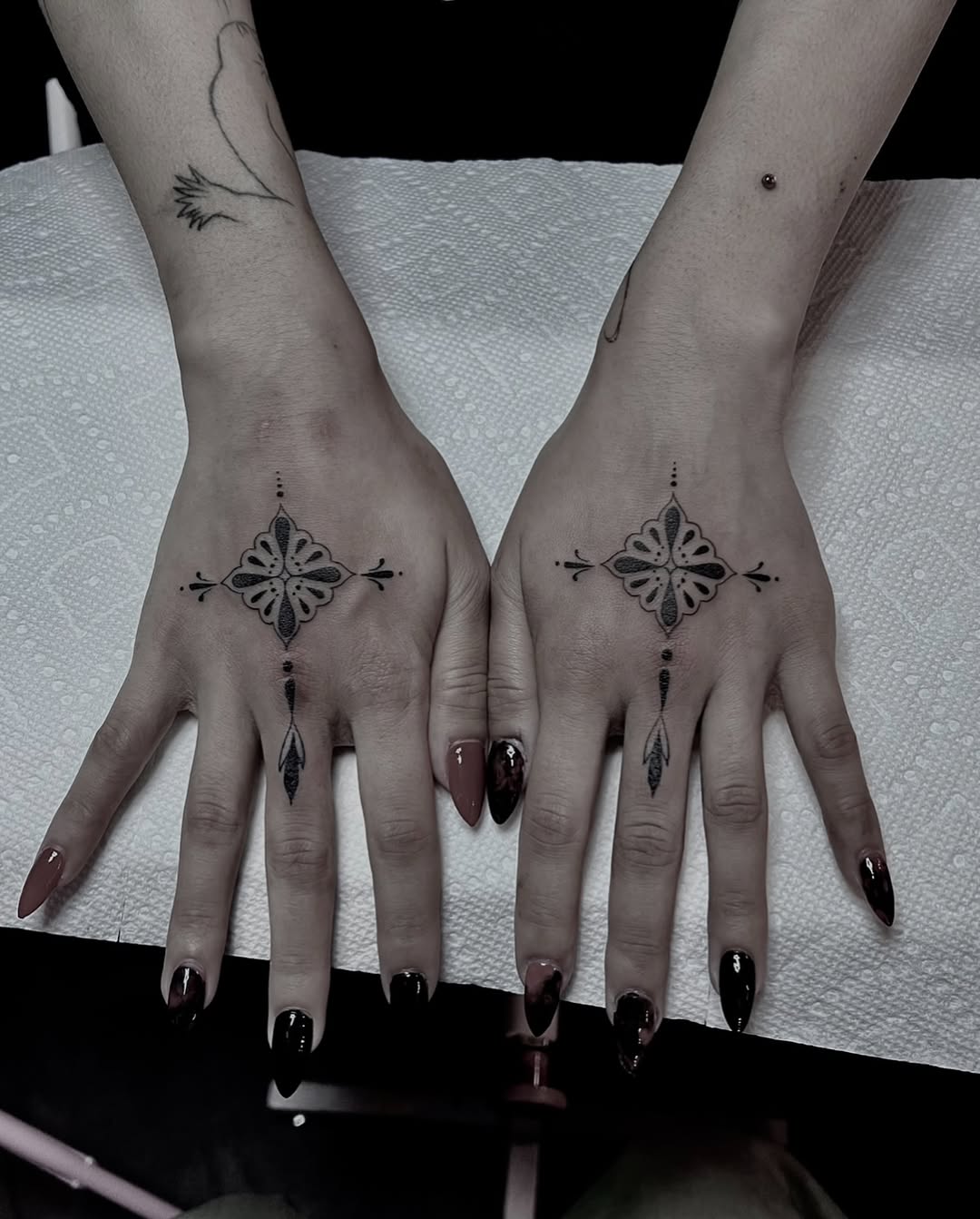 Tattoo by @hailyourself_ — fine_line, geometric