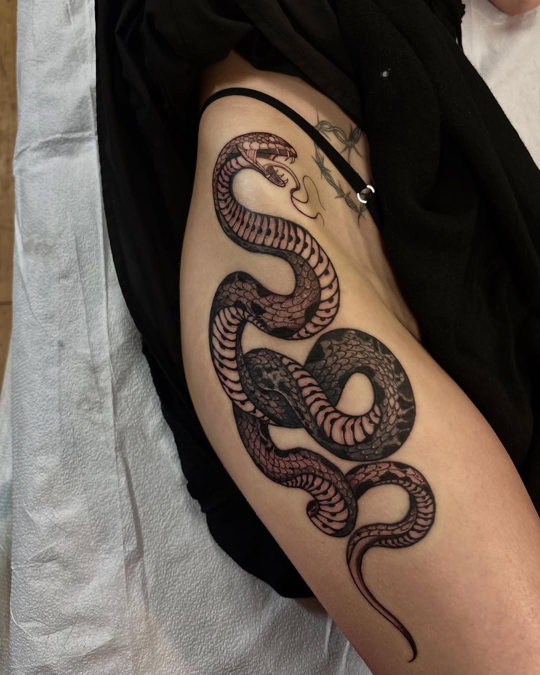 Tattoo by @chloeinknart — black_and_grey, realism