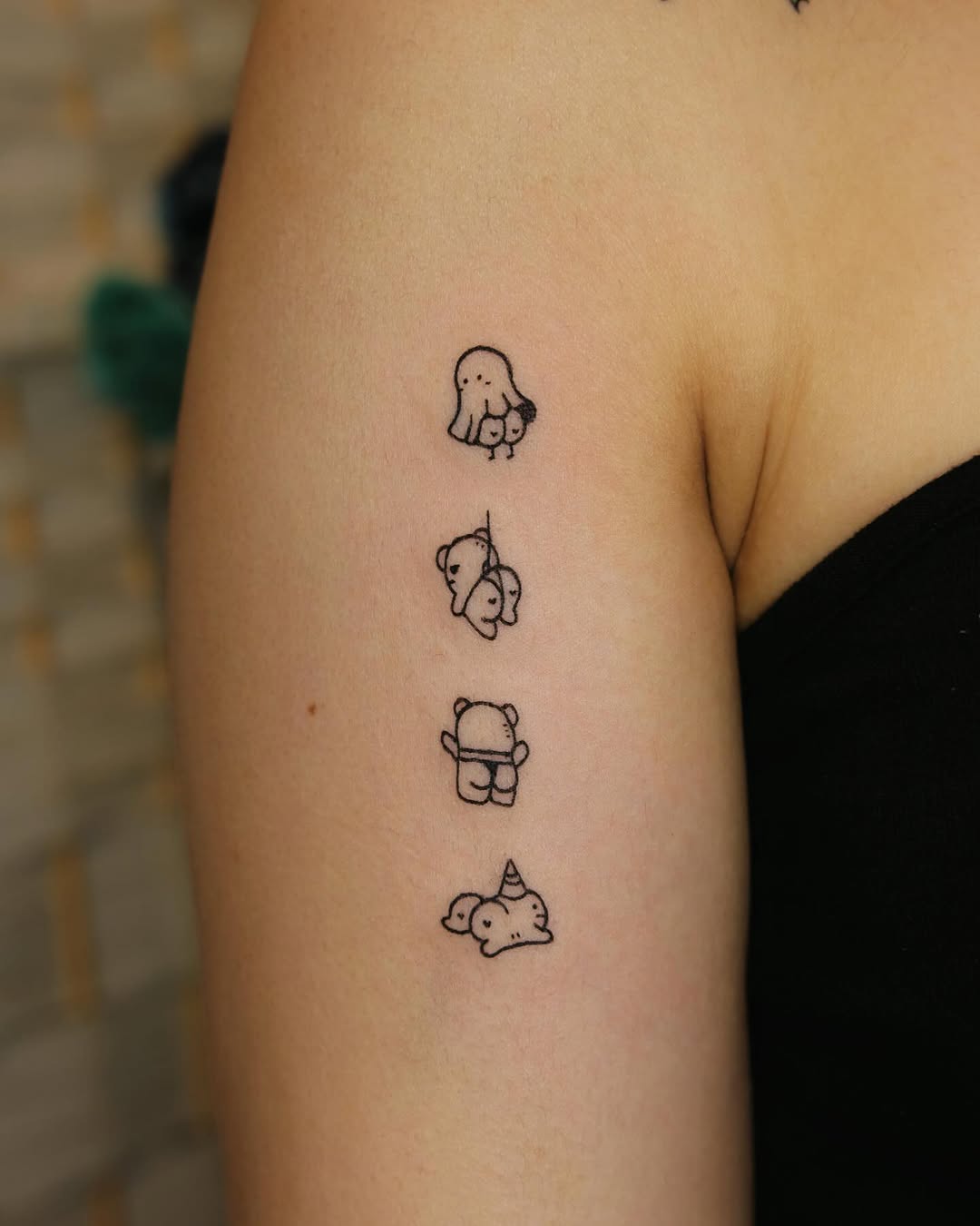 Tattoo by @anozz.tat — fine_line, minimalist