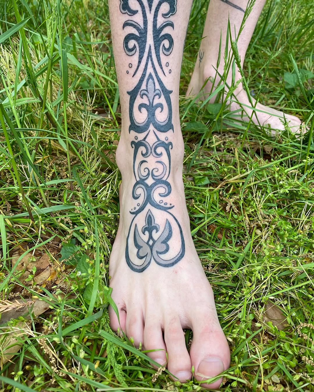 Tattoo by @oliviatawzertattoo โ black_and_grey, ornamental