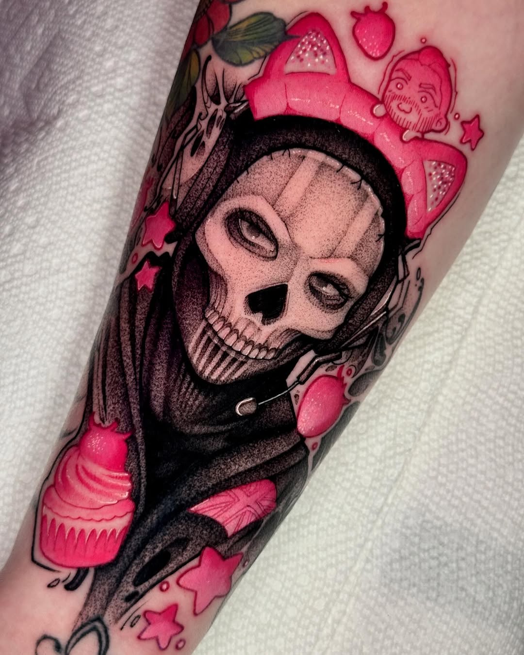Tattoo by @xq.ink — black_and_grey, new_school