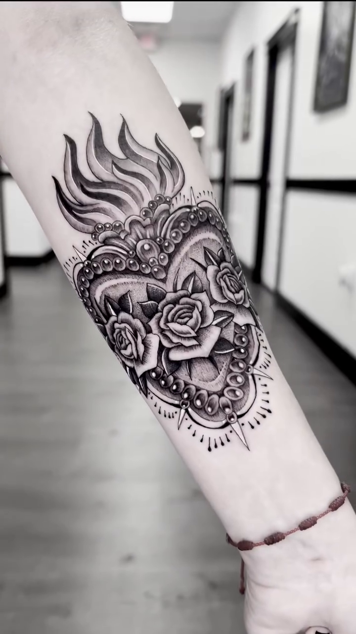 Tattoo by @inkedbypanezo — black_and_grey, realism