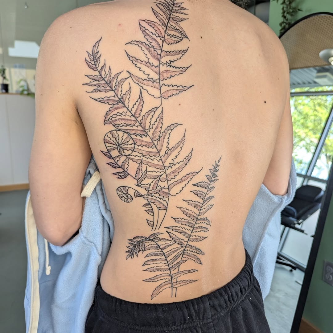 Tattoo by @bellab.tattoo — fine_line, dotwork