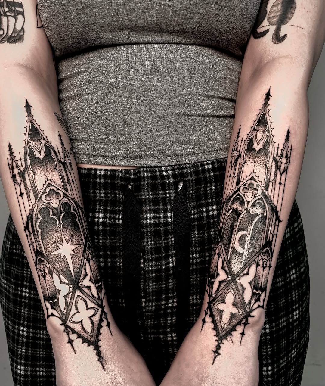 Tattoo by @jadeddesireetattoo — blackwork