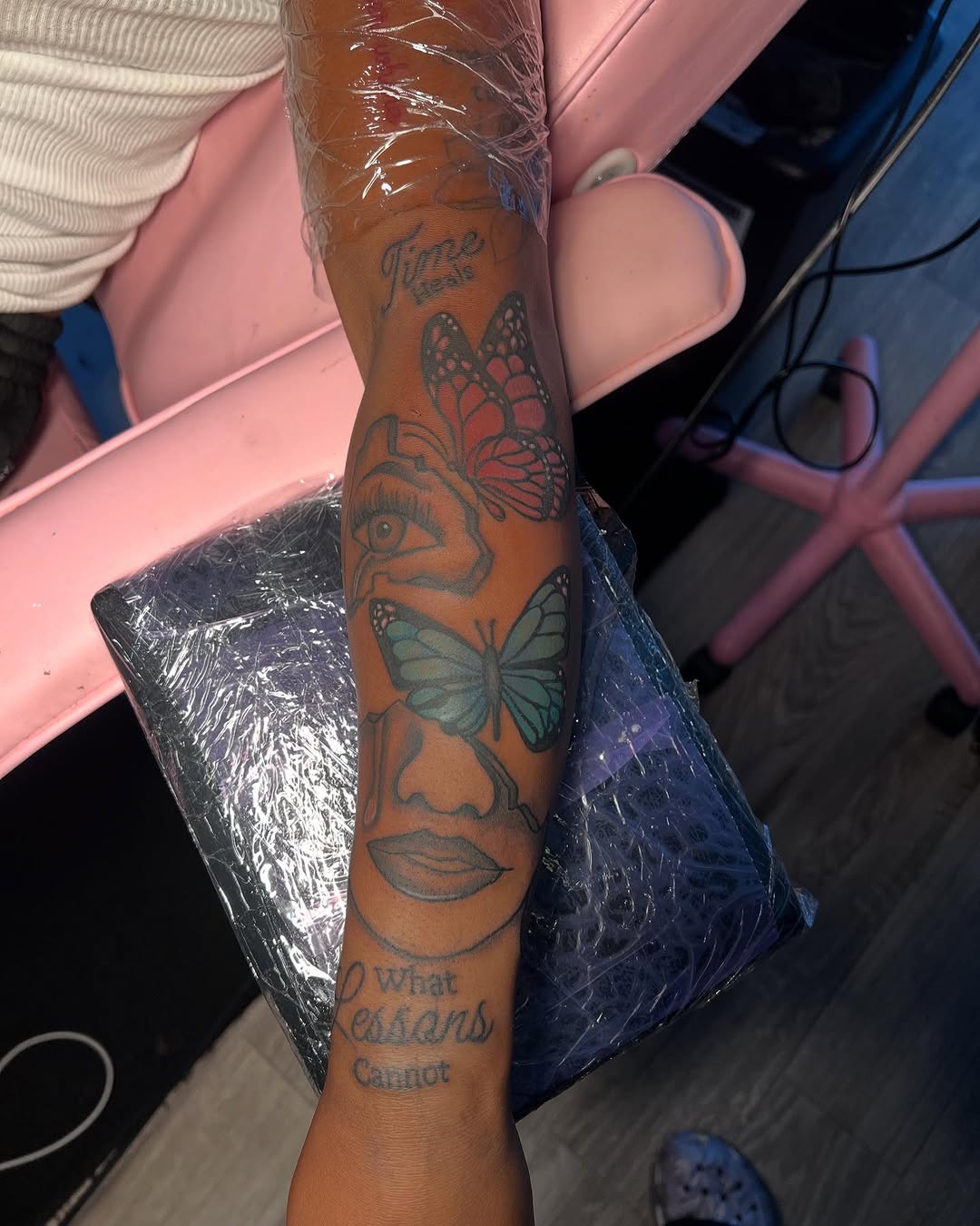 Tattoo by @tattedbylayy β illustrative, fine_line
