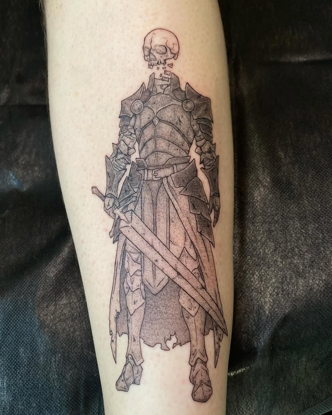Tattoo by @aeipathy.tattoo β black_and_grey, realism