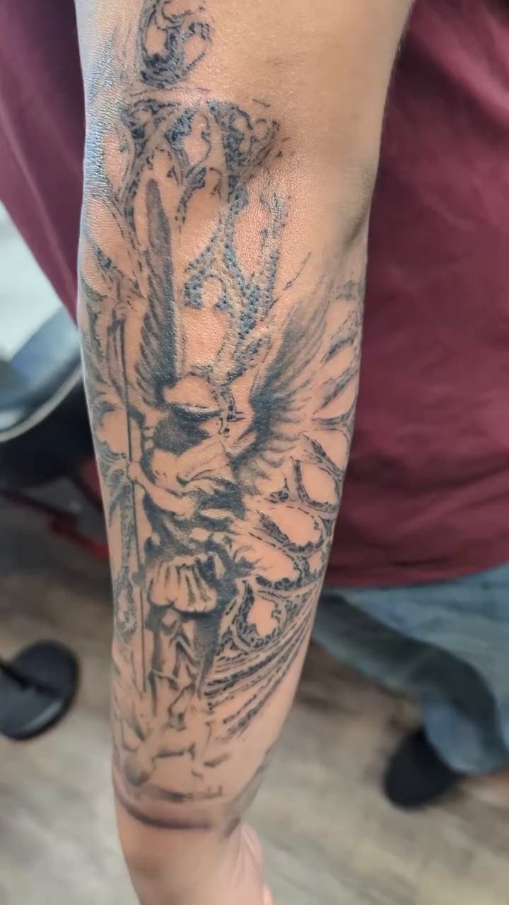 Tattoo by @dondunntattoos — black_and_grey