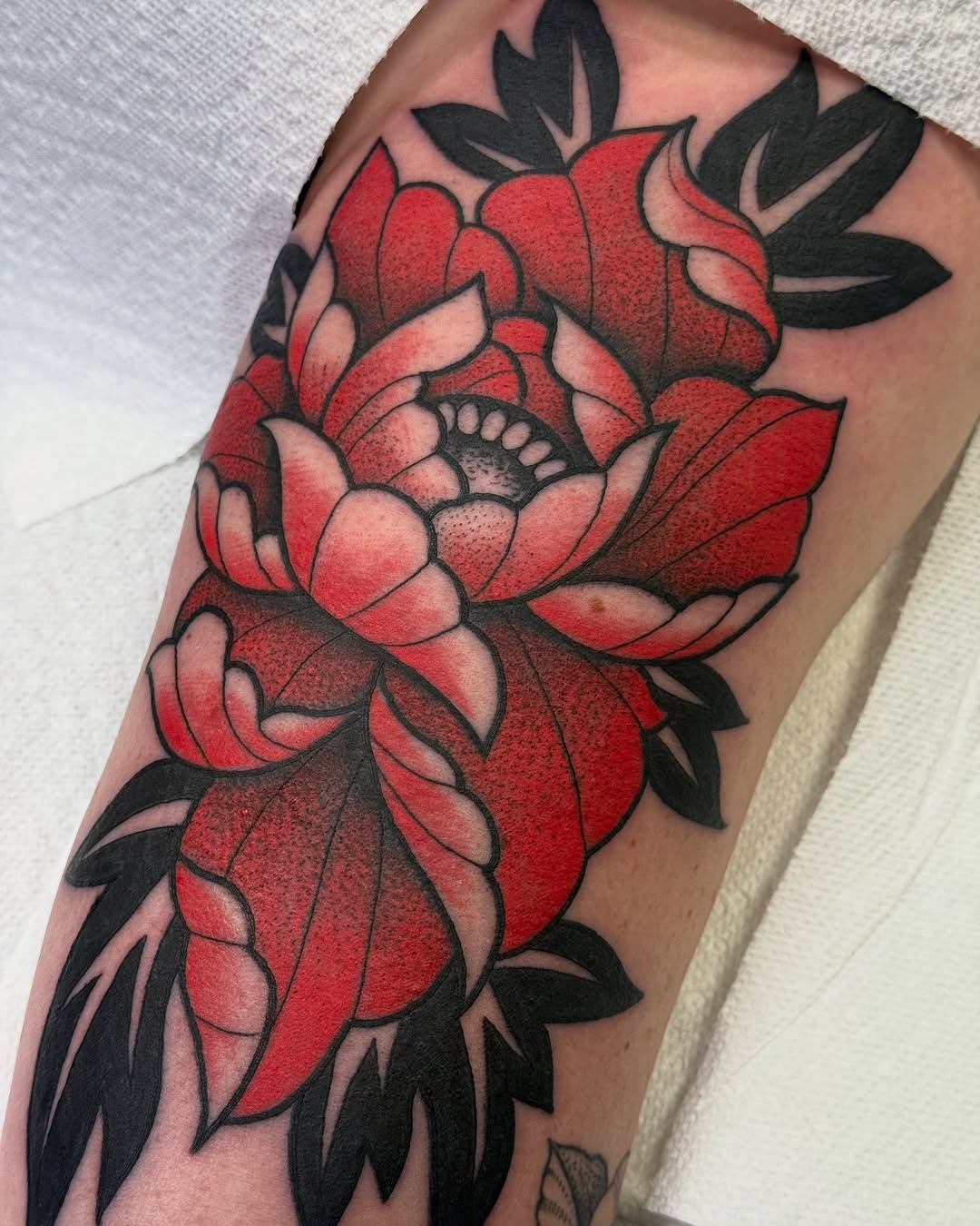 Tattoo by @inkedbyjenna — american_traditional, illustrative