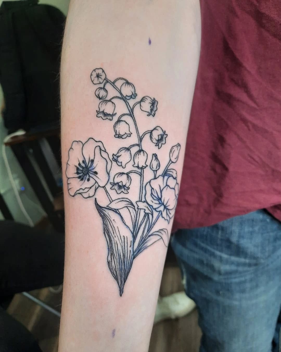 Tattoo by @jabbedbyjess — fine_line, illustrative