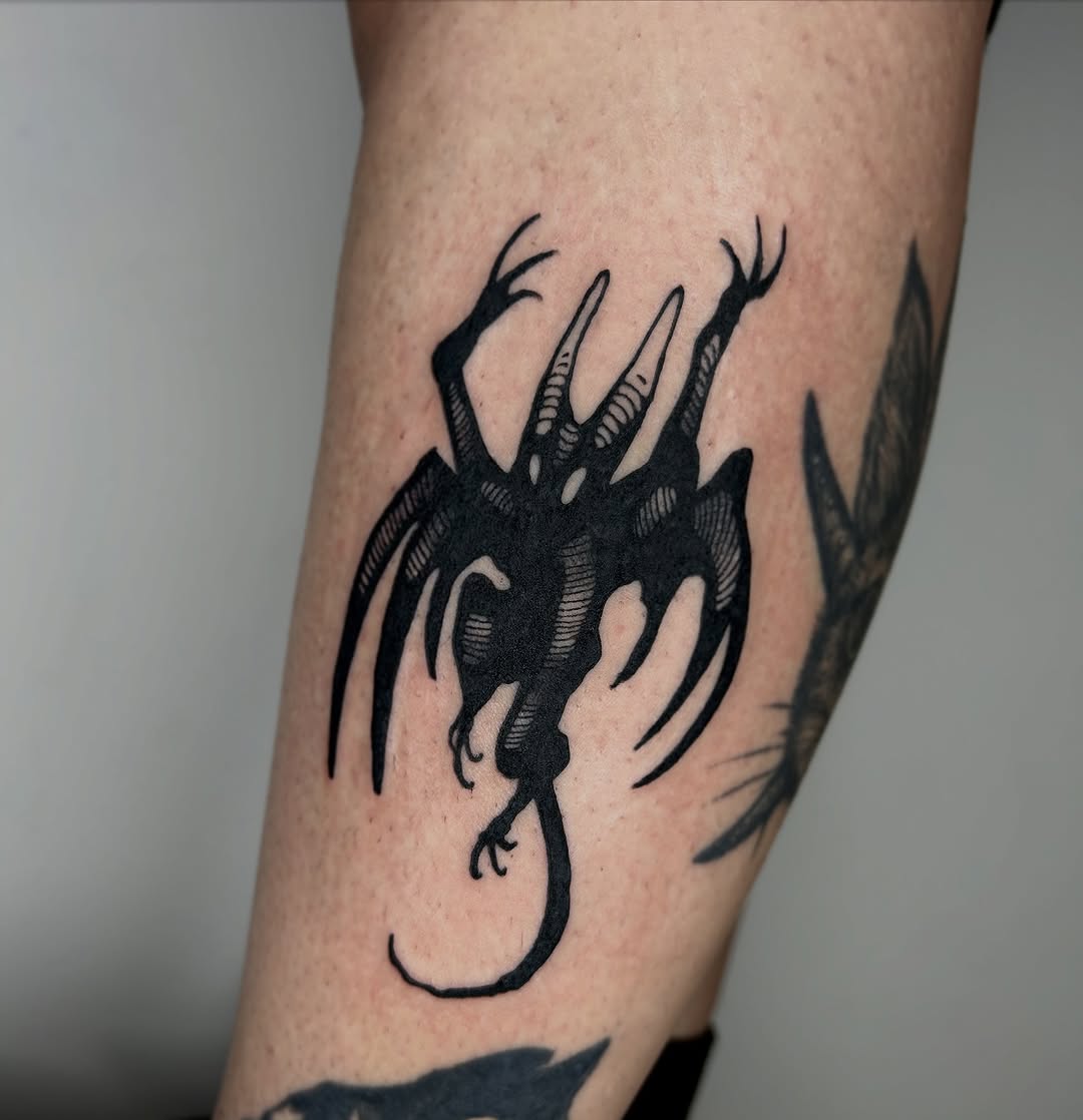 Tattoo by @da.voide_tattoo — blackwork, illustrative