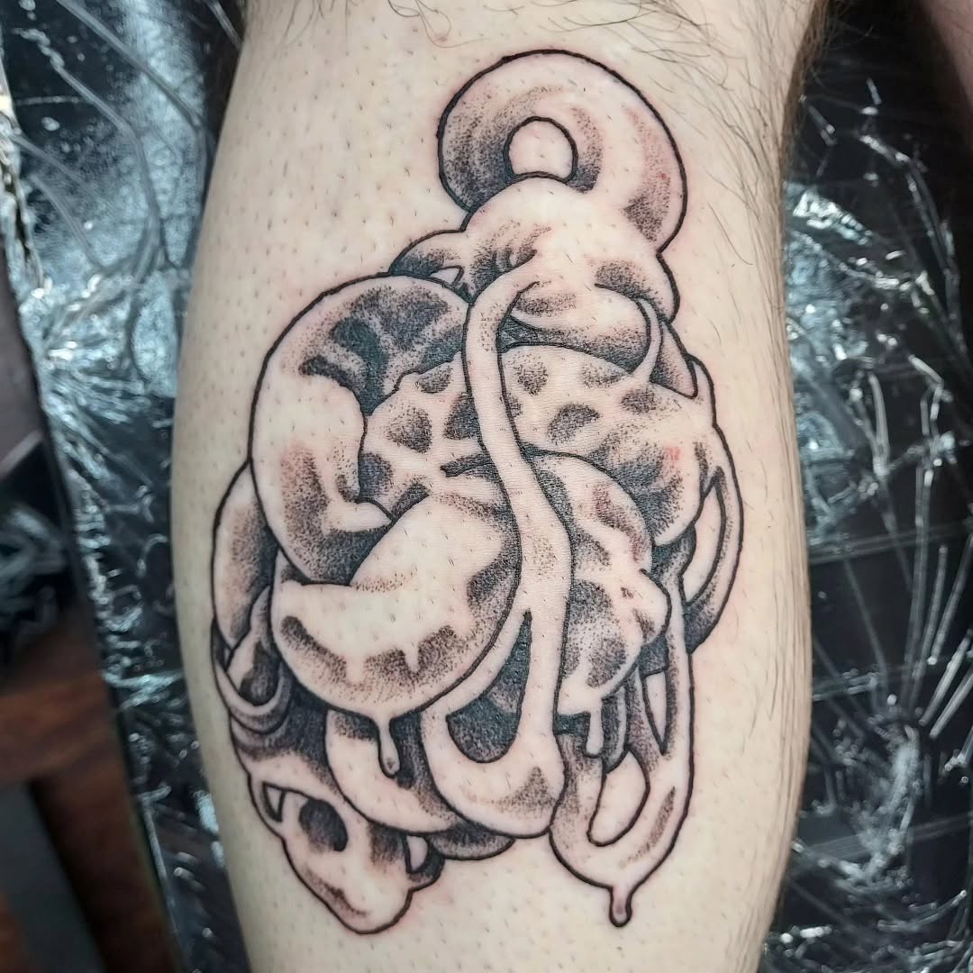 Tattoo by @xx.twisted — illustrative, dotwork