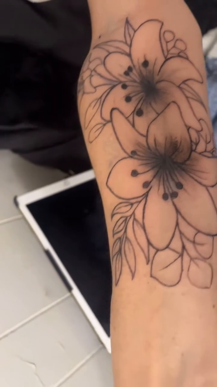 Tattoo by @ink_hustle36 — illustrative, fine_line