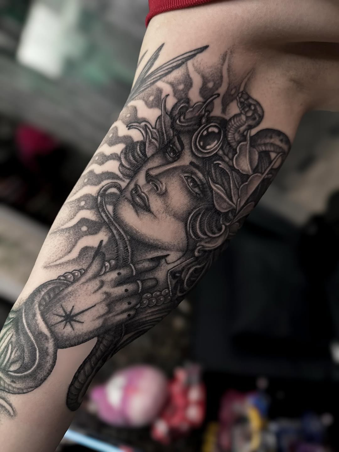 Tattoo by @bonnie_tatt2oos โ black_and_grey, realism