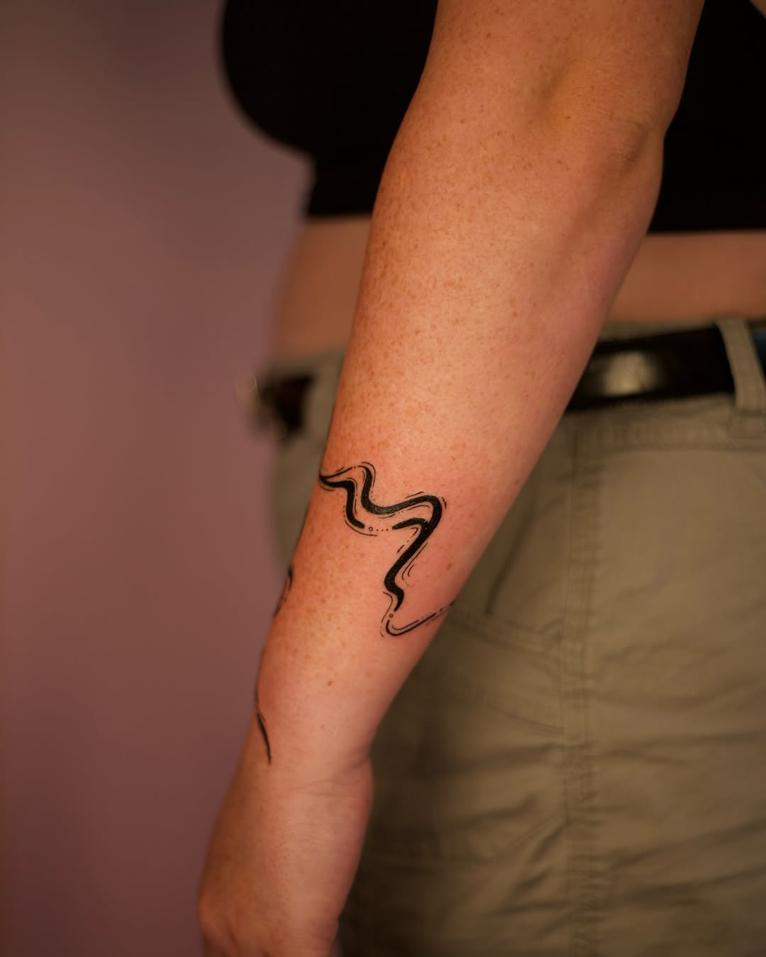 Tattoo by @gingerteatattoos — blackwork, minimalist