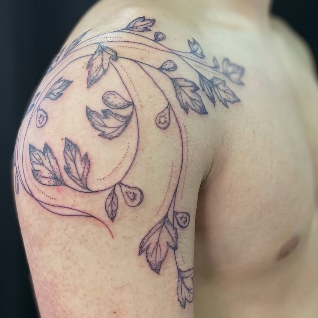 Tattoo by @hildurblom โ fine_line, dotwork